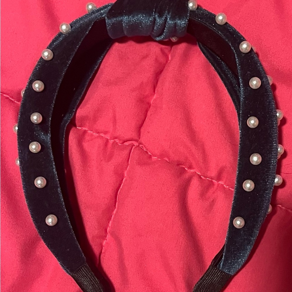 Elegant Blue Velvet Headband with Pearls